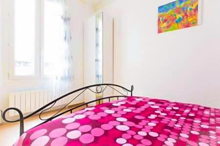 パリ Coup De Coeur A Montmartre Bed & Breakfast エクステリア 写真