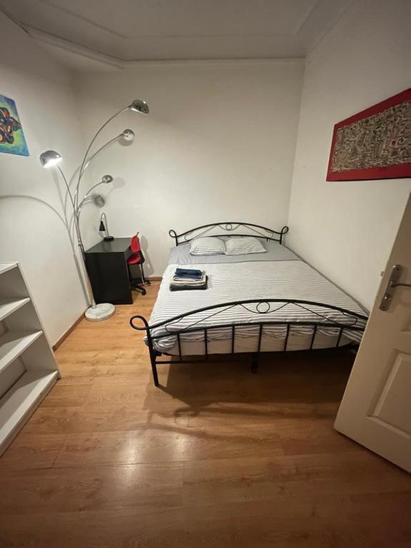 パリ Coup De Coeur A Montmartre Bed & Breakfast エクステリア 写真